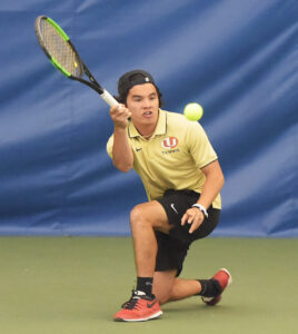 University boys' tennis team strikes back vs. Morgantown in regional tournament